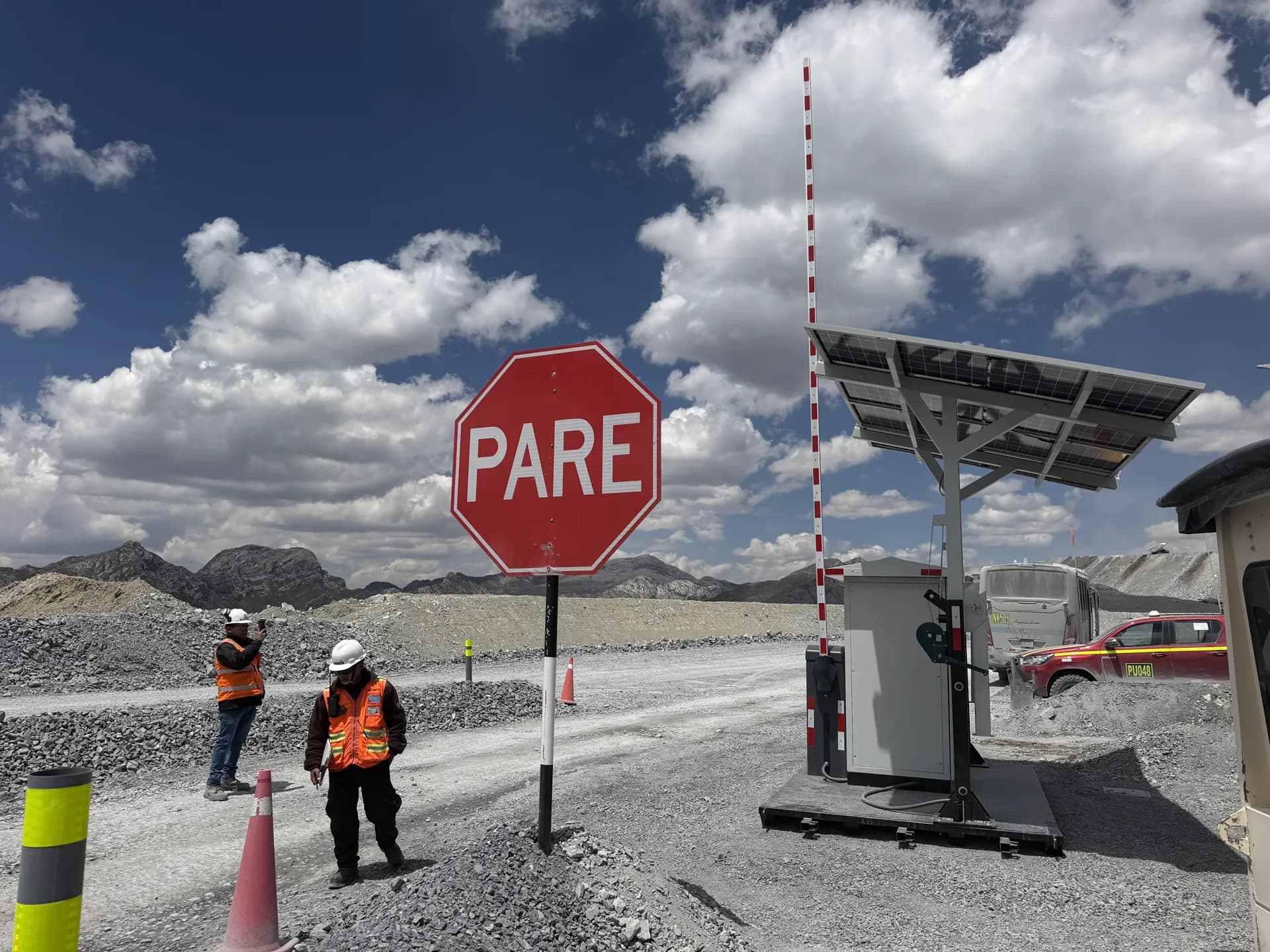 Tranquera Móvil Solar